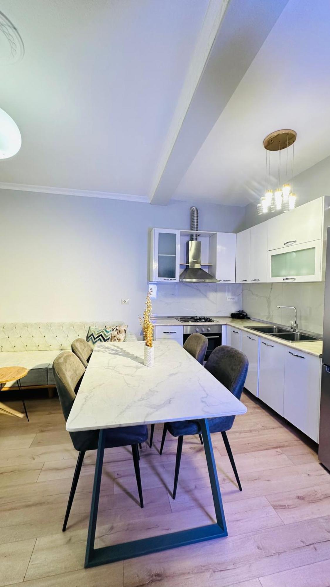 Bllok: Central Cozy Stay, 24/7 Self Check-In Tiranë Luaran gambar