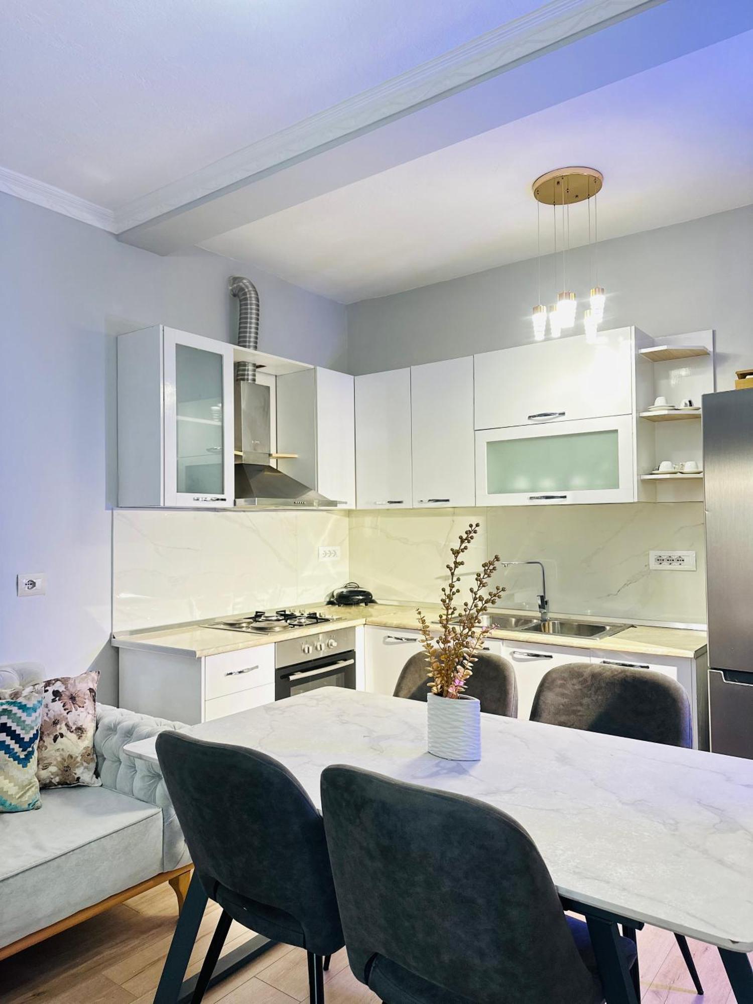 Bllok: Central Cozy Stay, 24/7 Self Check-In Tiranë Luaran gambar